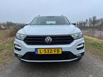 Volkswagen T-Roc 1.5 TSI Style Adaptive cruise / Trekhaak /, 1254 kg, Stof, 4 cilinders, 150 pk