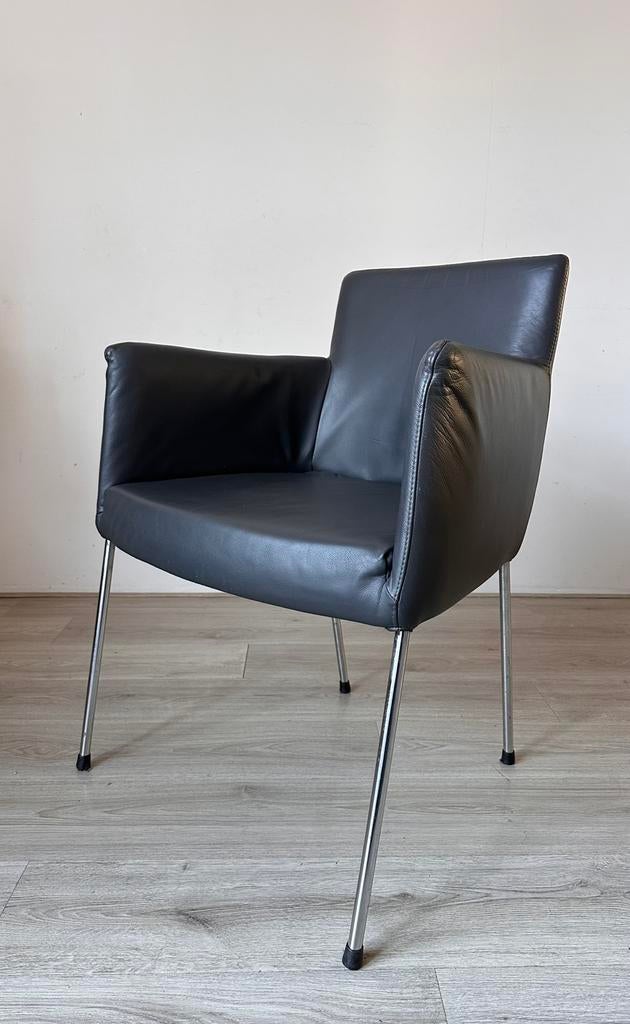 4 Label Tiba design eetkamerstoelen, Ophalen, Gebruikt, Leer, Vier
