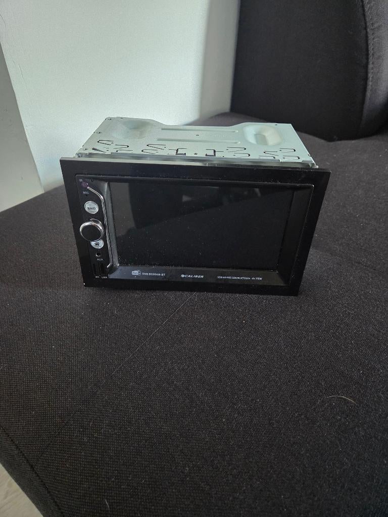 auto radio caliber  rmd803deb-bt, Auto diversen, Ophalen, Zo goed als nieuw