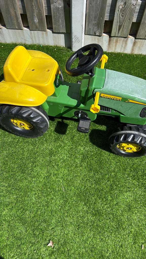 Kindertractor John Deere, Kinderen en Baby's, Speelgoed | Buiten | Skelters, Ophalen, Gebruikt, Overige merken