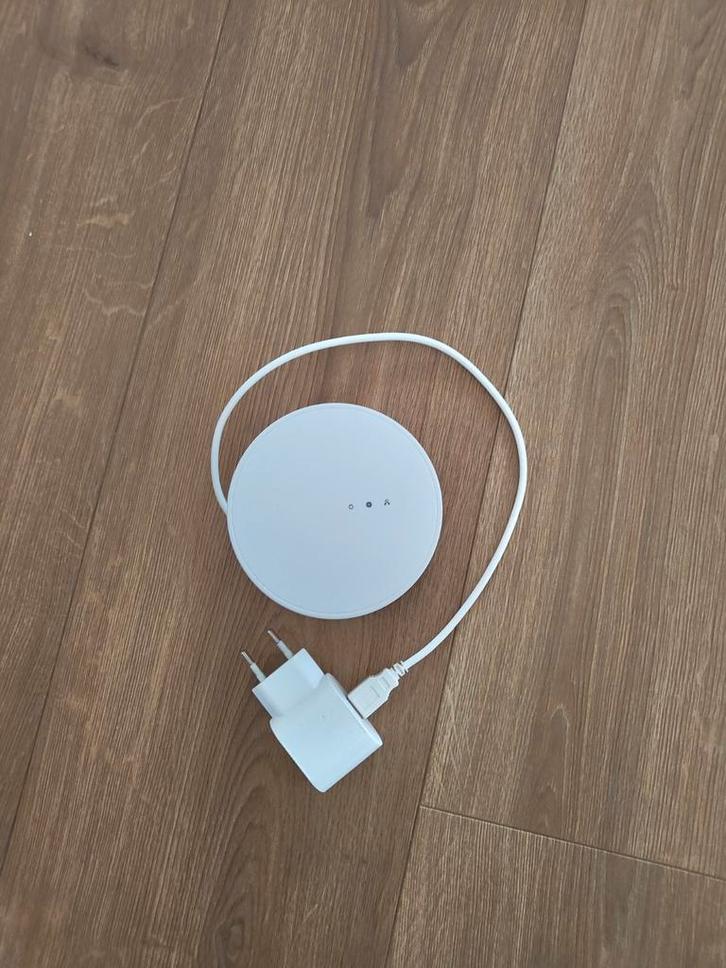 IKEA Tradfri hub, Computers en Software, Routers en Modems, Zo goed als nieuw, Ophalen of Verzenden