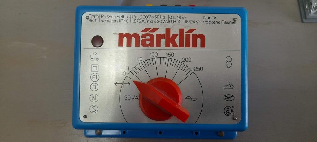 Marklin 30 va transformator 6631 goed en zeer mooie staat, Hobby en Vrije tijd, Modeltreinen | H0, Ophalen of Verzenden, Zo goed als nieuw