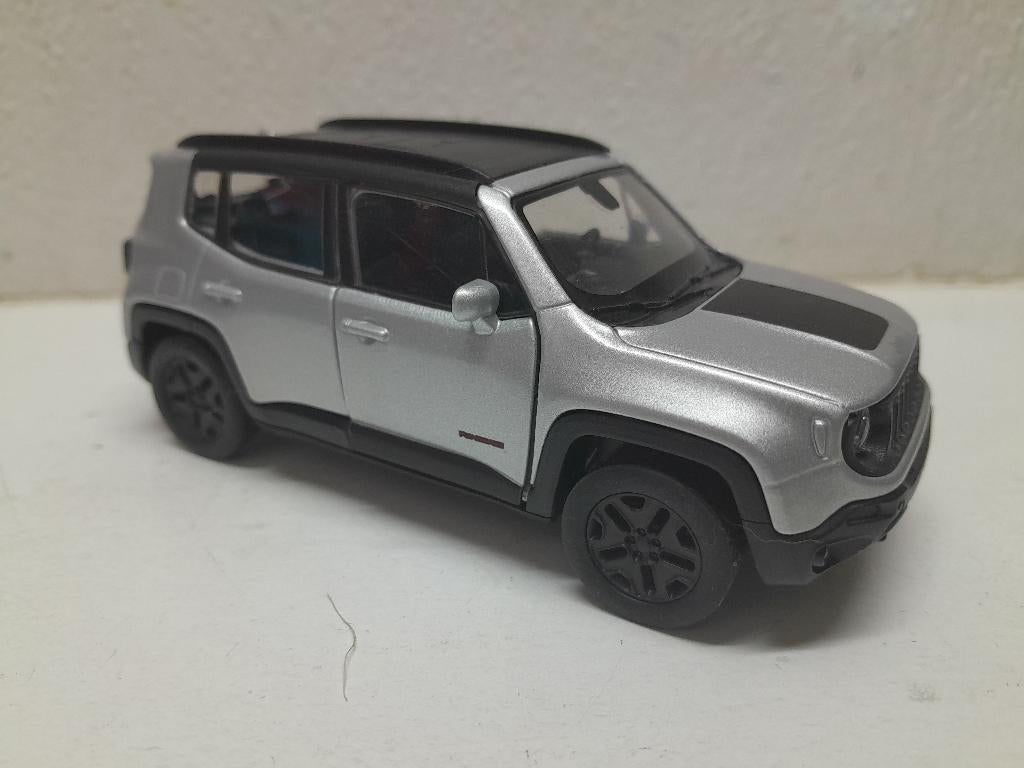 Jeep Renegade TrailHawk  SUV, Hobby en Vrije tijd, Modelauto's | Overige schalen, Zo goed als nieuw, Auto, Ophalen of Verzenden