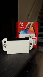Nintentdo Switch OLED, Spelcomputers en Games, Switch OLED, Met games, Ophalen of Verzenden, Zo goed als nieuw