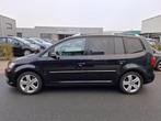 Volkswagen Touran 1.4 TSI Highline AUTOMAAT/CLIMA/CRUISE/XEN, Euro 5, 15 km/l, Gebruikt, Zwart