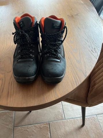 Werkschoenen maat 43 beschikbaar voor biedingen