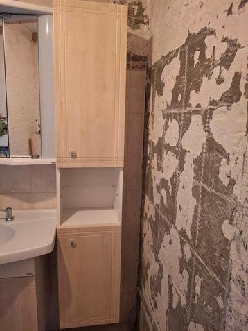 Hoogkast bij wastafel te koop!  beschikbaar voor biedingen