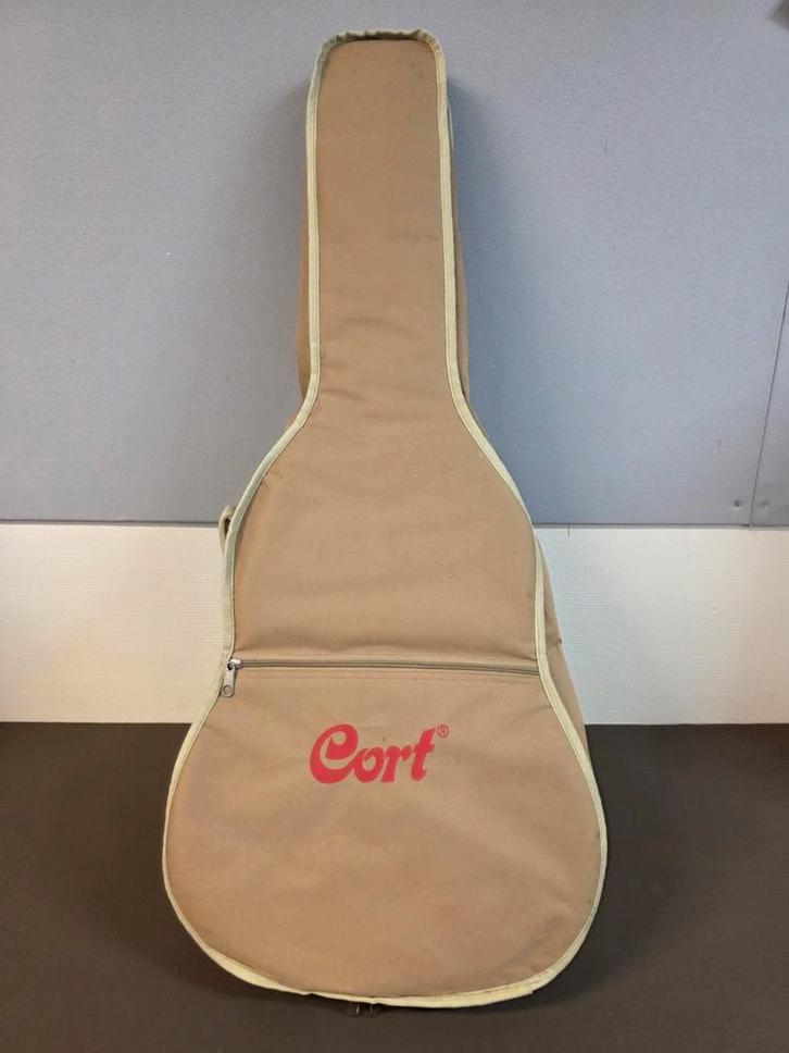 Cort SFX1F NS Westerngitaar met element akoestische gitaar, Muziek en Instrumenten, Snaarinstrumenten | Gitaren | Akoestisch, Zo goed als nieuw