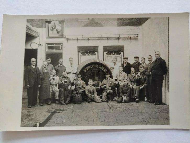 D1000 Dordt Brouwerij De Sleutel Fotohuis LUX, Verzamelen, Ansichtkaarten | Nederland, Zuid-Holland, 1920 tot 1940, Ophalen of Verzenden