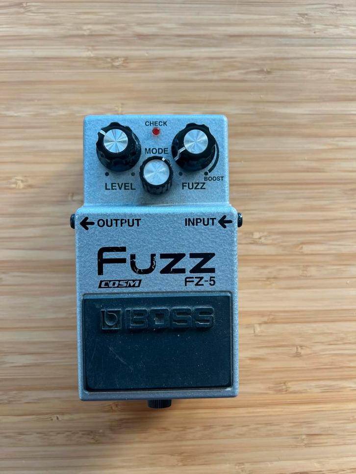Boss FZ-5 Fuzz Pedal - Goede Staat, Muziek en Instrumenten, Effecten, Zo goed als nieuw, Distortion, Overdrive of Fuzz, Ophalen of Verzenden