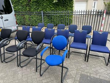 kantoor/ wachtkamer / vergaderstoel /conferentiestoel beschikbaar voor biedingen