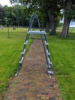 Intex zwembad trap hoog model voor zwembaden tot 132cm, Ophalen, Gebruikt