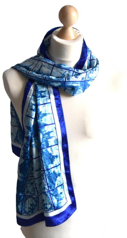 Vintage Robin Ruth satijnen shawl, sjaal, delfts, Kleding | Dames, Mutsen, Sjaals en Handschoenen, Zo goed als nieuw, Sjaal, Verzenden