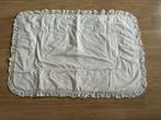 Dekentje voor box of ledikant. Wit. Broderie., Ophalen of Verzenden, Gebruikt, Ledikant