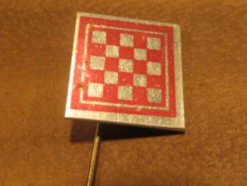 Speldje Kroatisch wapenschild beschikbaar voor biedingen