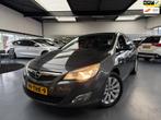 Opel Astra Sports Tourer 1.6 Turbo Cosmo |Trekhaak|, Auto's, Voorwielaandrijving, Euro 5, Gebruikt, Zwart