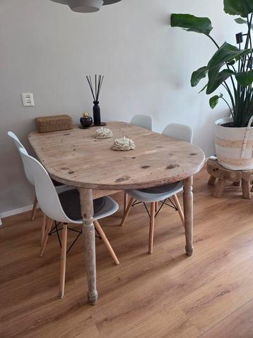 Eettafel 130 x 90 beschikbaar voor biedingen