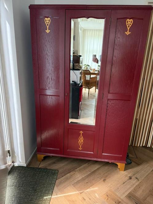 Kledingkast rood, Huis en Inrichting, Kasten | Kledingkasten, Gebruikt, 150 tot 200 cm, 100 tot 150 cm, 25 tot 50 cm, Ophalen