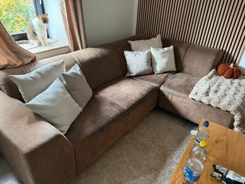  mooi hoekbankstel te koop beschikbaar voor biedingen