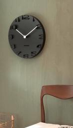 Karlsson Wandklok Zwart - Nieuw in Verpakking, Huis en Inrichting, Woonaccessoires | Klokken, Ophalen, Nieuw, Analoog, Wandklok