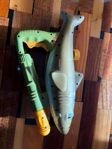 Retro vintage speelgoed waterpistool Huan Qi beschikbaar voor biedingen