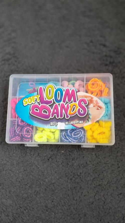 Loom Bandjes Set - Dikke Bandjes, Hobby en Vrije tijd, Overige Hobby en Vrije tijd, Zo goed als nieuw, Ophalen of Verzenden