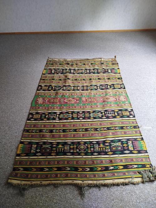 Traditioneel ambachtelijk Amazigh/Kelimtapijt-Algerije jr'60, Huis en Inrichting, Stoffering | Tapijten en Kleden, Zo goed als nieuw