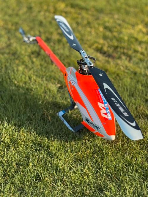 Omp hobby M4 vliegklaar met vbar neo en 2 accu’s., Hobby en Vrije tijd, Modelbouw | Radiografisch | Helikopters en Quadcopters