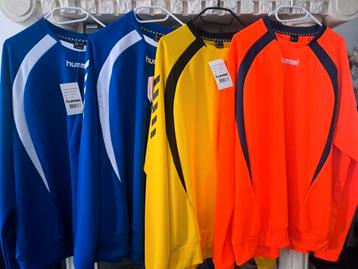 SPORT SWEATERS HUMMEL XL NIEUW !! beschikbaar voor biedingen