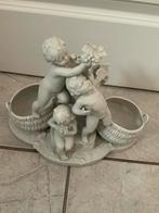 Antiek porselein biskwie 3kindjesmet manden., Ophalen of Verzenden