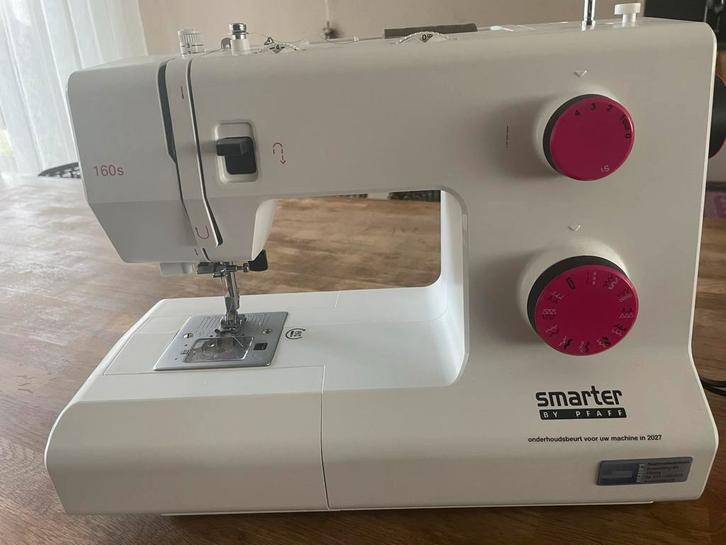 Pfaff Smarter 160s Naaimachine - Zo goed als nieuw!, Hobby en Vrije tijd, Naaimachines en Toebehoren, Zo goed als nieuw, Naaimachine