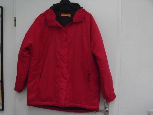Jack rood Regatta maat 42 (past t/m 46), Kleding | Dames, Jassen | Winter, Zo goed als nieuw, Maat 46/48 (XL) of groter, Rood
