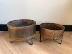 Unieke bloembakken op pootjes - set van 2, Tuin en Terras, Bloempotten, 25 tot 40 cm, Rond, Binnen, Ophalen of Verzenden