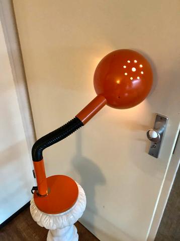 XXL oranje vintage metalen bureaulamp eye ball jaren 70 beschikbaar voor biedingen