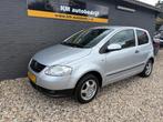 Volkswagen Fox 1.4 Trendline*Nieuwe Apk*, Voorwielaandrijving, Gebruikt, Zwart, 4 cilinders