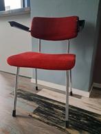 Vintage Gispen rood eetkamer stoel met bakeliet Armleuningen, Huis en Inrichting, Ophalen, Gebruikt, Vintage, Metaal