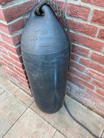 Fender / stootwil voor boot / sloep beschikbaar voor biedingen