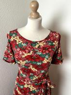 King Louie maat M wijnrood bloemen swing jurk 974, Kleding | Dames, Maat 38/40 (M), Ophalen of Verzenden, Zo goed als nieuw, Knielengte