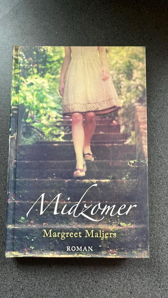 Margreet Maljers - Midzomer, Boeken, Streekboeken en Streekromans, Zo goed als nieuw, Ophalen of Verzenden
