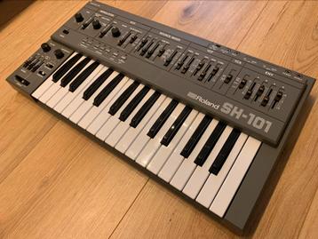 Roland SH-101 - Near Mint Boxed - Vintage Analog Synthesizer beschikbaar voor biedingen
