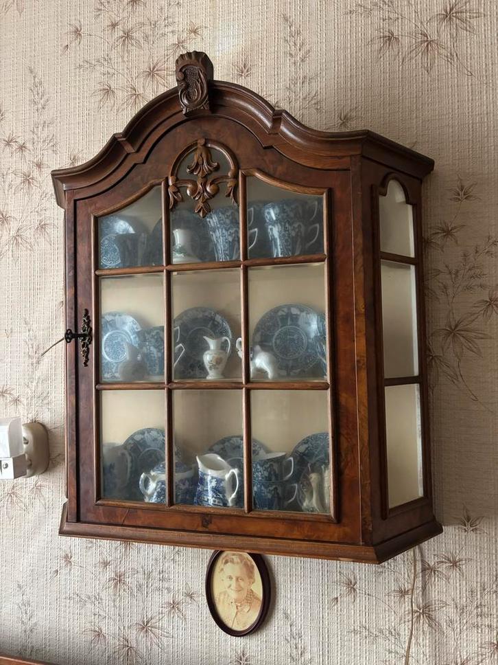 Antieke Houten Vitrinekast met Glas, Huis en Inrichting, Kasten | Vitrinekasten, Gebruikt, 100 tot 150 cm, 50 tot 100 cm, 25 tot 50 cm