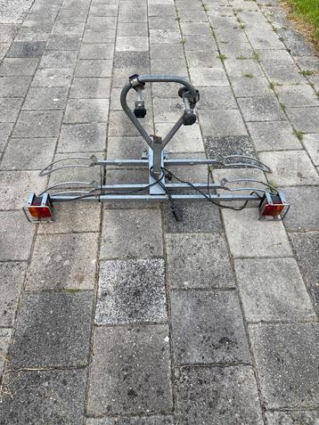 Fietsdrager voor 2 fietsen beschikbaar voor biedingen