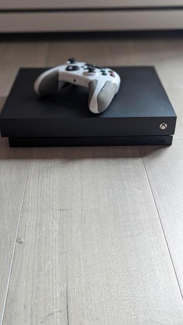 Xbox one x 1tb izgst beschikbaar voor biedingen