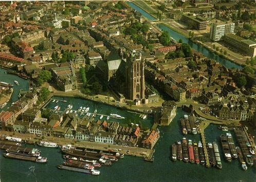 Dordrecht, Hooikade met Maartensgat en O.L. Vrouwe Kerk - lu, Verzamelen, Ansichtkaarten | Nederland, Gelopen, Utrecht, 1960 tot 1980