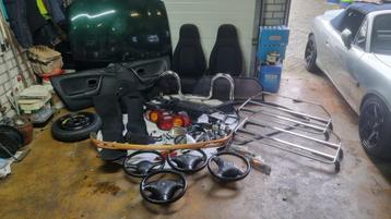 Mazda MX-5 Garage opruiming + volledige NB in onderdelen beschikbaar voor biedingen