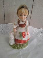Brocante beeldje: Meisje met konijn, Antiek en Kunst, Ophalen of Verzenden