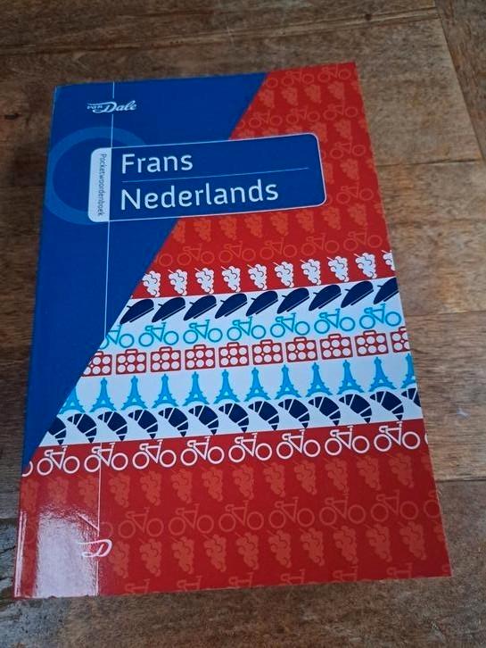 Van Dale Pocketwoordenboek Frans-Nederlands, Boeken, Woordenboeken, Zo goed als nieuw, Frans, Van Dale, Ophalen of Verzenden