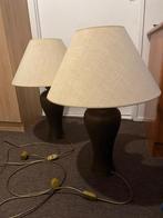 2 grote (nachtkast) lampen van goede kwaliteit, Huis en Inrichting, Lampen | Tafellampen, Ophalen, Gebruikt, 50 tot 75 cm