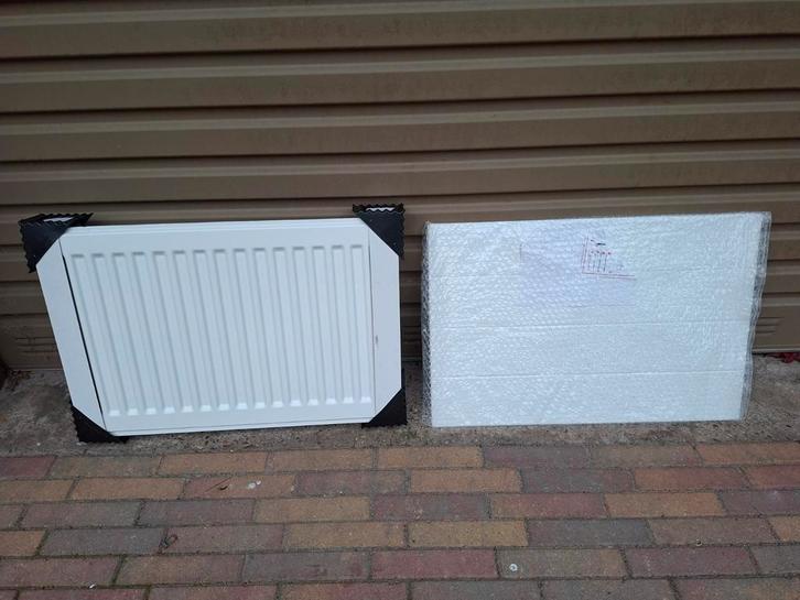 Radiator( wc) Nieuw T11, 400 x 600 mm, 490 W. Eco 4 gegroefd, Doe-het-zelf en Verbouw, Verwarming en Radiatoren, Nieuw, Radiator