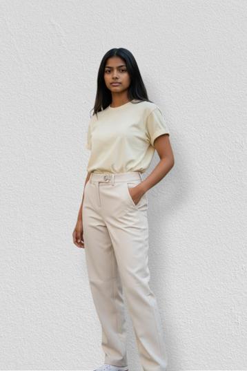 NA-KD – Elegant & Tailored Beige Suit Trousers – M 💖 beschikbaar voor biedingen